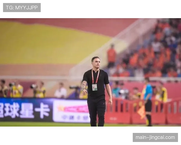 足协回应卡纳瓦罗年薪传闻称未公开合同金额谣言不实